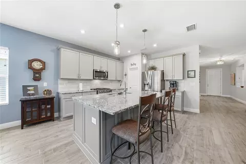 Kitchen - 5521 Limelight Dr, Apollo Beach, FL 33572 photo 2 of 5