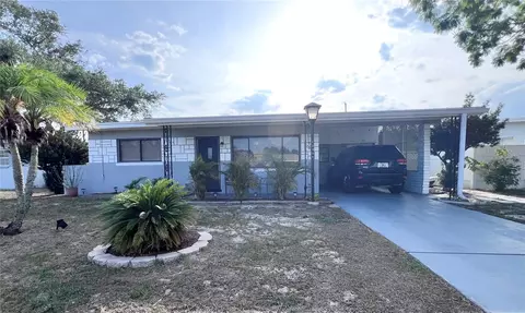 12314 106th St, Largo, FL 33773