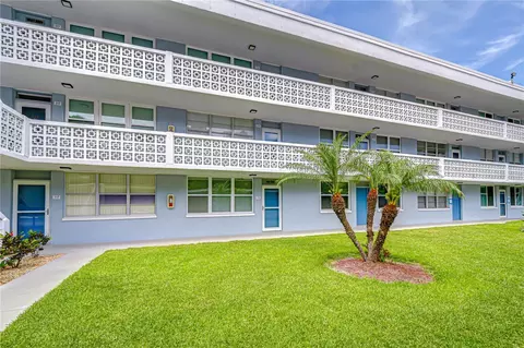 4720 Locust St NE #118, Saint Petersburg, FL 33703