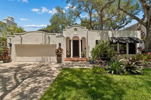 2941 W Bayshore Ct, Tampa, FL 33611
