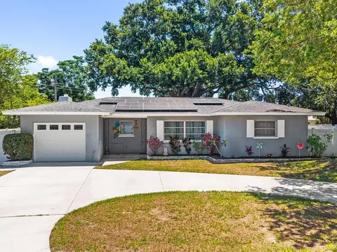 983 Emerson Dr, Dunedin, FL 34698