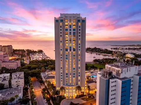 400 Beach Dr NE #401, Saint Petersburg, FL 33701