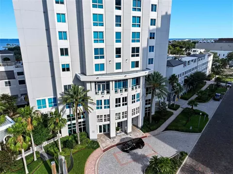 400 Beach Dr NE #401, Saint Petersburg, FL 33701
