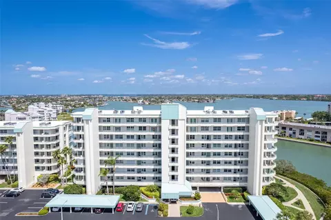 7963 Sailboat Key Blvd S #PH801, South Pasadena, FL 33707