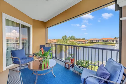 10 Franklin Ct S #63D, Saint Petersburg, FL 33711
