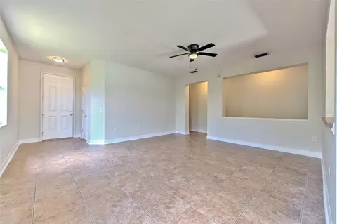Living - 11136 Running Pine Dr, Riverview, FL 33569 photo 2 of 4