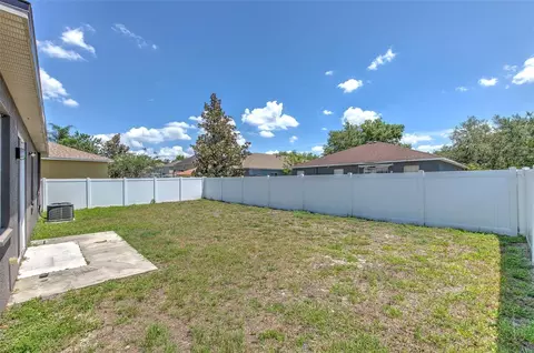 Exterior - 11136 Running Pine Dr, Riverview, FL 33569 photo 3 of 5