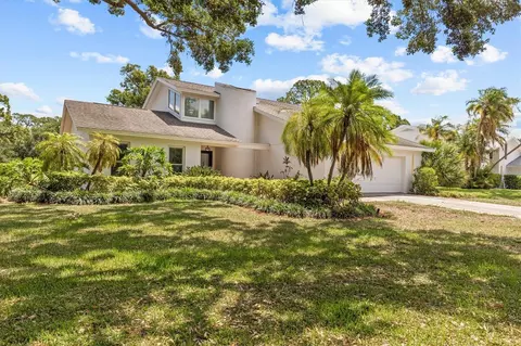 13915 Whisperwood Dr, Clearwater, FL 33762