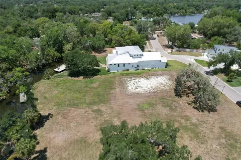 8325 Alafia Pointe Dr, Riverview, FL 33578 photo 9
