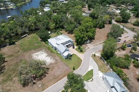 8325 Alafia Pointe Dr, Riverview, FL 33578 photo 11