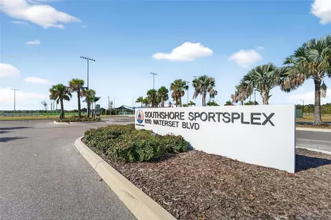 Exterior - 7141 Bowspirit Pl, Apollo Beach, FL 33572 photo 13 of 16