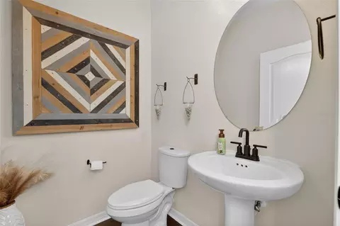 Bath - 7141 Bowspirit Pl, Apollo Beach, FL 33572 photo 1 of 5
