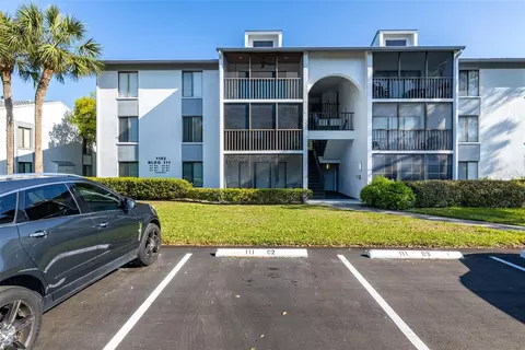 1182 Pine Ridge Cir W #A2, Tarpon Springs, FL 34688