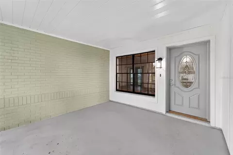 903 Old Darby St, Seffner, FL 33584 photo 6