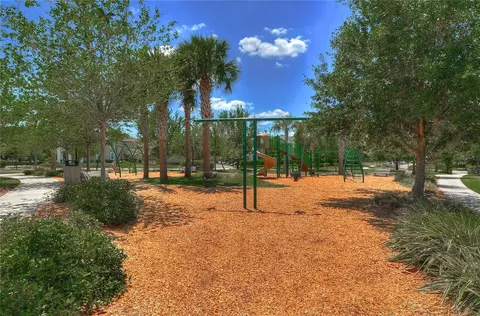 Exterior - 5301 Match Point Pl, Lithia, FL 33547 photo 9 of 10