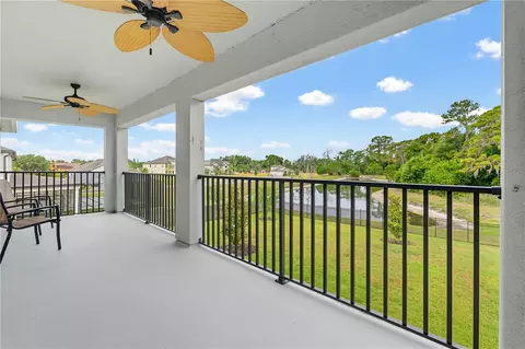 Exterior - 9608 Sorbonne Loop, Seffner, FL 33584 photo 4 of 9