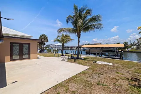 5108 Commonwealth Rd, Palmetto, FL 34221