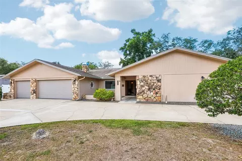 2424 Sundancer Dr, Clearwater, FL 33759