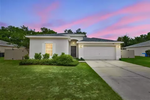708 Coade Stone Dr, Seffner, FL 33584