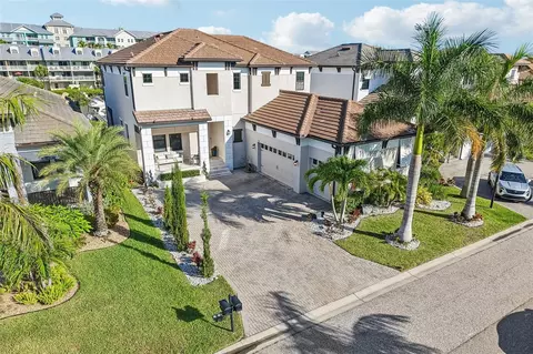 3110 Christophers Watch Ln, Ruskin, FL 33570