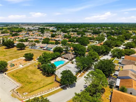 View/Area - 10446 Hallmark Blvd, Riverview, FL 33578 photo 6 of 13