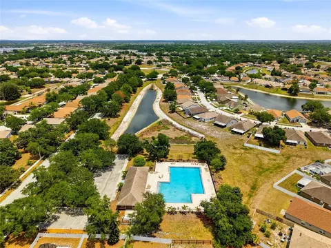 View/Area - 10446 Hallmark Blvd, Riverview, FL 33578 photo 12 of 13