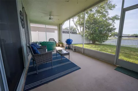 Exterior - 13425 Fladgate Mark Dr, Riverview, FL 33579 photo 6 of 9