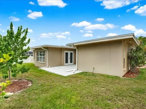 Exterior - 11235 Apache Pl, Largo, FL 33774 photo 1 of 2