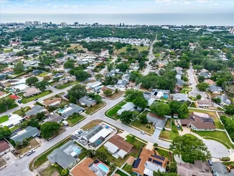 View/Area - 11235 Apache Pl, Largo, FL 33774 photo 4 of 4