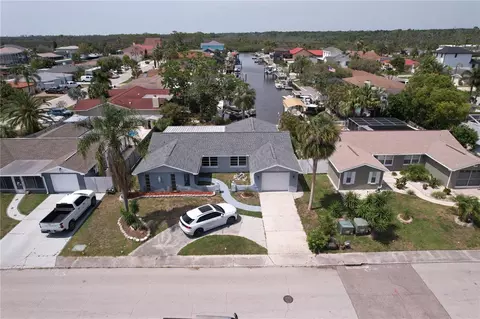 6101 Seabreeze Dr, Port Richey, FL 34668