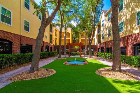 2010 E Palm Ave #15310, Tampa, FL 33605