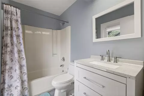 Bath - 751 E Gilchrist Ct, Hernando, FL 34442 photo 6 of 6