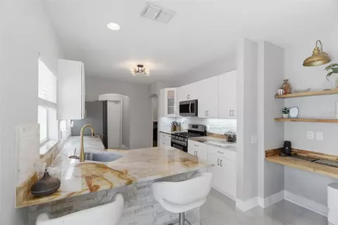 Kitchen - 8526 Hawbuck St, Trinity, FL 34655 photo 2 of 5