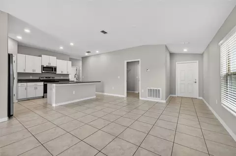 Living - 13236 Jeter Creek Dr, Riverview, FL 33579 photo 3 of 6