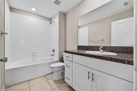 Bath - 13236 Jeter Creek Dr, Riverview, FL 33579 photo 3 of 3