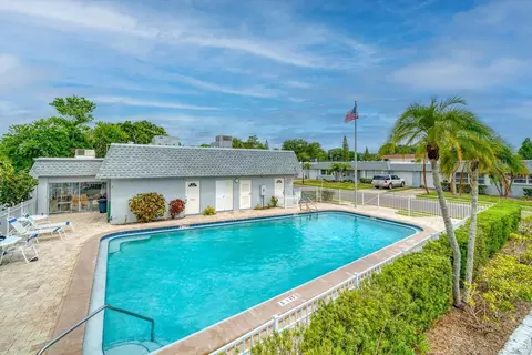 Exterior - 204 Mindy Dr, Largo, FL 33771 photo 4 of 4