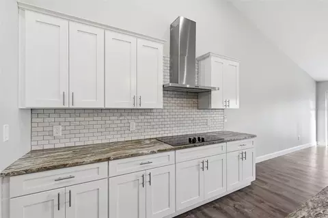 Kitchen - 5332 Pierpoint Ave, Spring Hill, FL 34608 photo 3 of 6