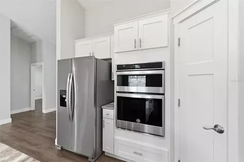 Kitchen - 5332 Pierpoint Ave, Spring Hill, FL 34608 photo 4 of 6