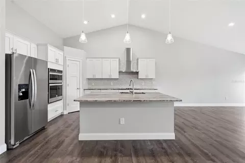 Kitchen - 5332 Pierpoint Ave, Spring Hill, FL 34608 photo 6 of 6