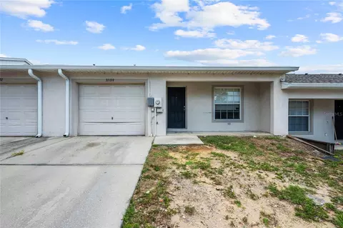 37139 Grassy Hill Ln, Dade City, FL 33525