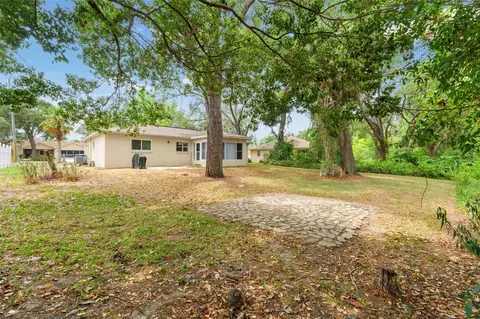 Exterior - 5525 Piedmont Dr, Spring Hill, FL 34606 photo 5 of 9
