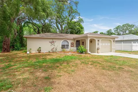 Exterior - 5525 Piedmont Dr, Spring Hill, FL 34606 photo 9 of 9