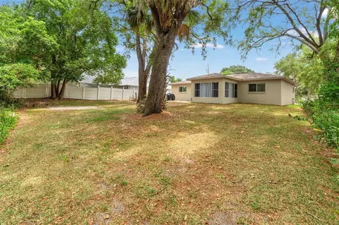 Exterior - 5525 Piedmont Dr, Spring Hill, FL 34606 photo 8 of 9