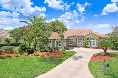 30303 Laurelwood Ln, Wesley Chapel, FL 33543