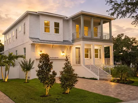 511 Buckingham Ave E, Oldsmar, FL 34677