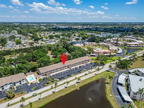 8039 Garden Dr #205, Seminole, FL 33777
