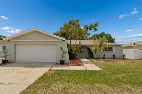 8272 Denise Dr E, Seminole, FL 33777