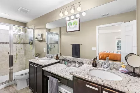 Bath - 8738 Turnstone Haven Pl, Tampa, FL 33619 photo 3 of 4