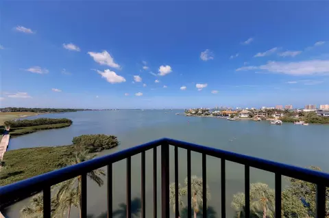 8 Belleview Blvd #507, Belleair, FL 33756