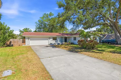 1349 Viewtop Dr, Clearwater, FL 33764